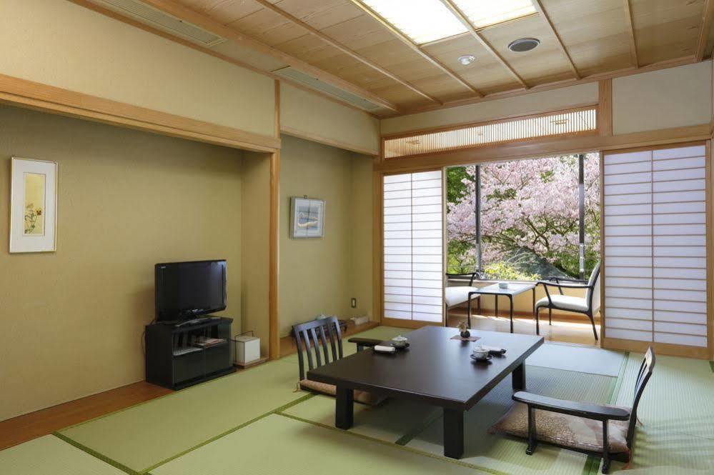 Nagaizumi Sansou Hotell Gotemba Exteriör bild